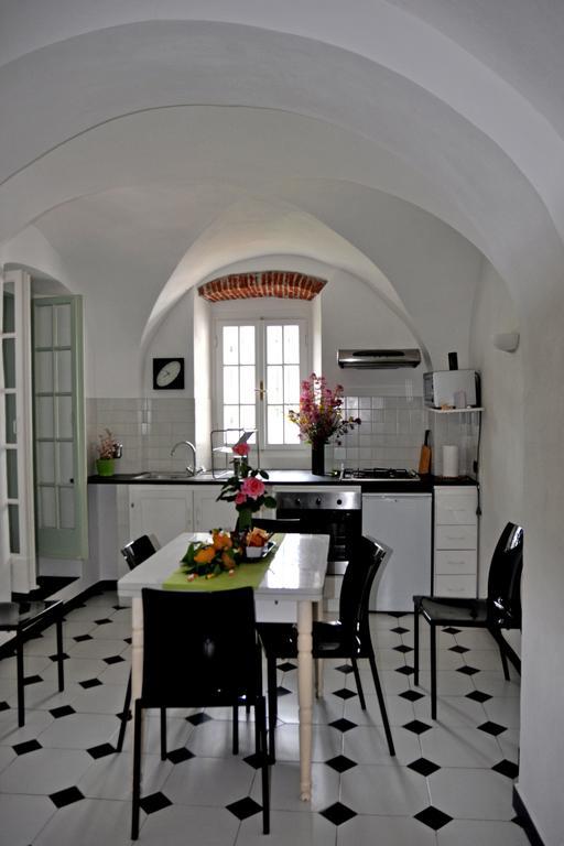 Ca Dei Conti Villa San Bartolomeo Al Mare Ruang foto
